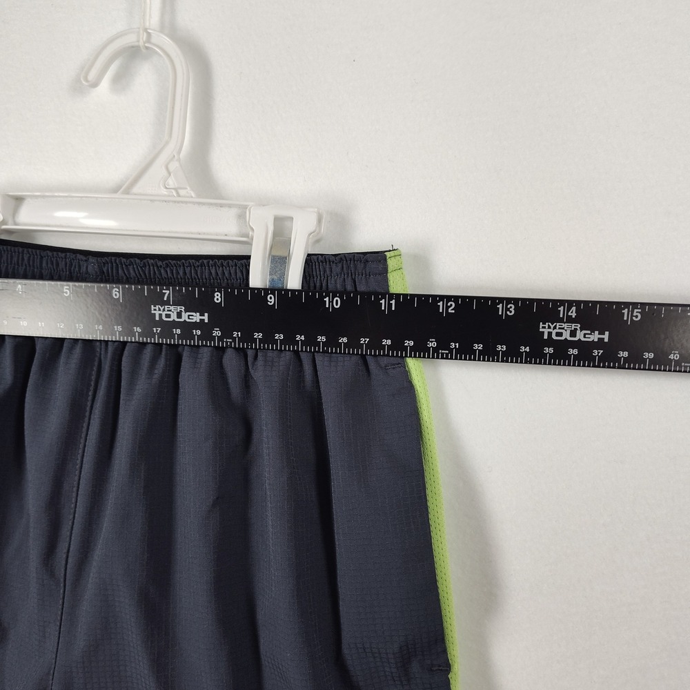 Reebok Boys Athletic Shorts Gray Lime Green Zipper Pocket Size L 10/12 - Picture 8 of 13